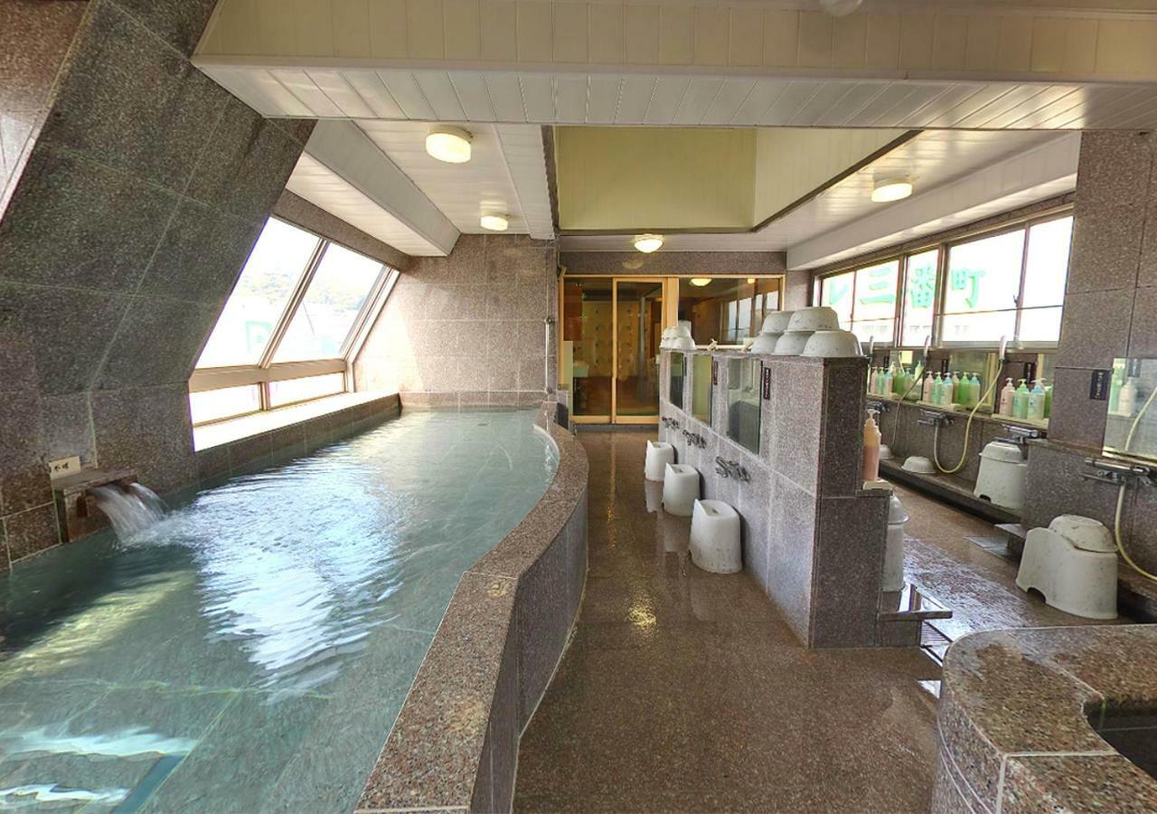 Hotel Sambancho Matsuyama  Bagian luar foto